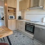 Helena - Bright 2br Trottel By Foot - By Tgb Ajaccio (Corsica)