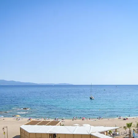 Helena - Bright 2br Trottel By Foot - By Tgb Apartament